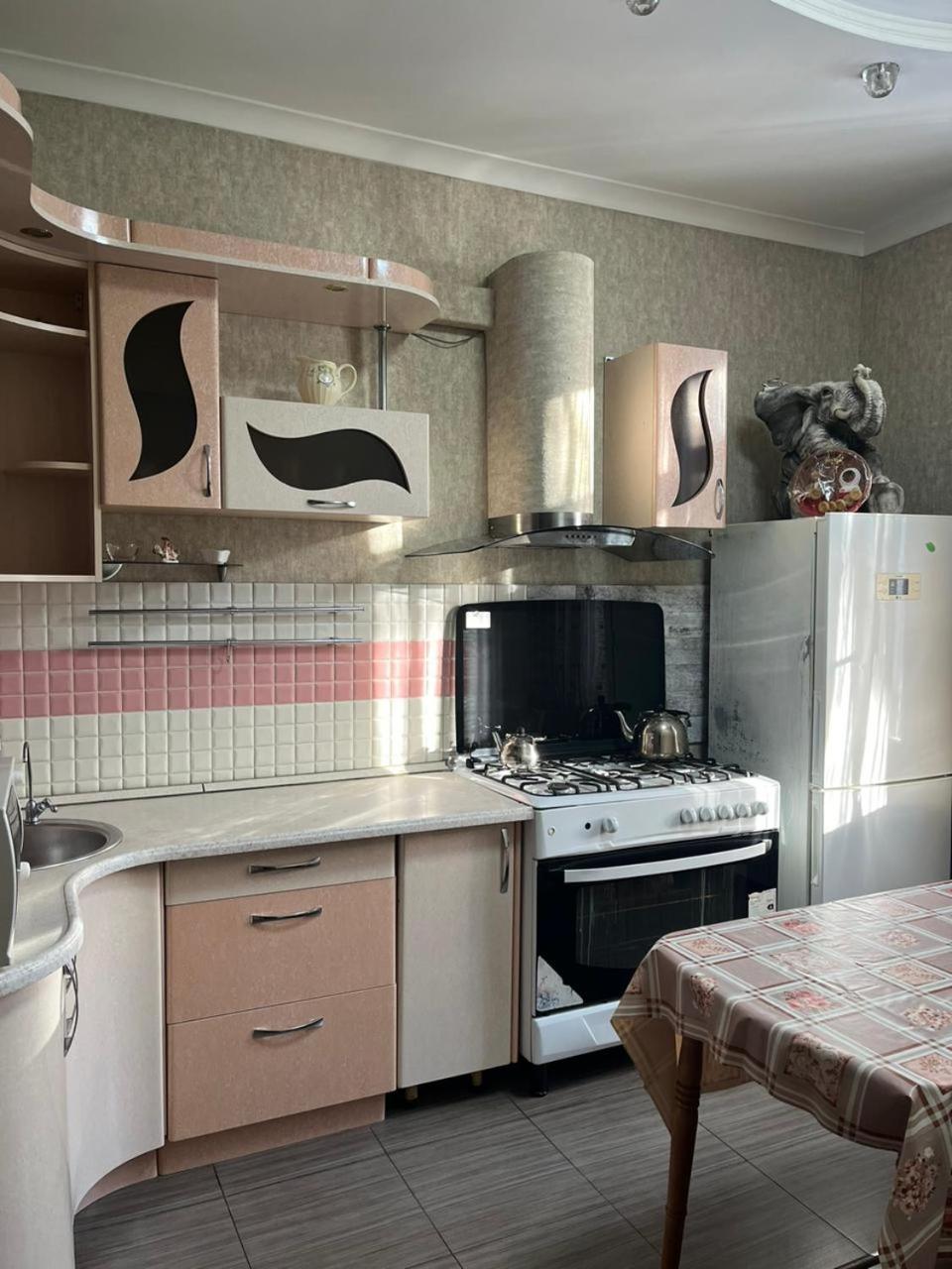 Apartments On Mustafa Ozturk Almaty Camera foto