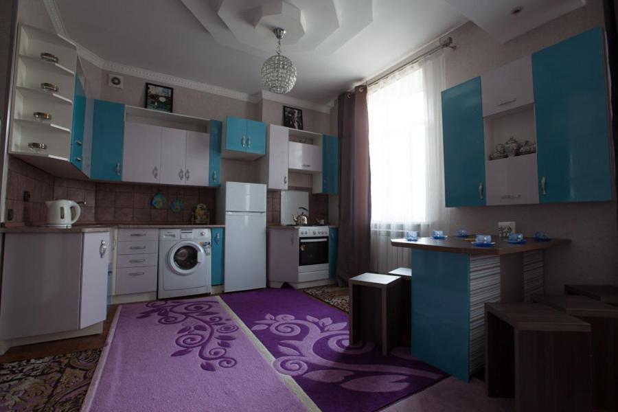 Apartments On Mustafa Ozturk Almaty Esterno foto