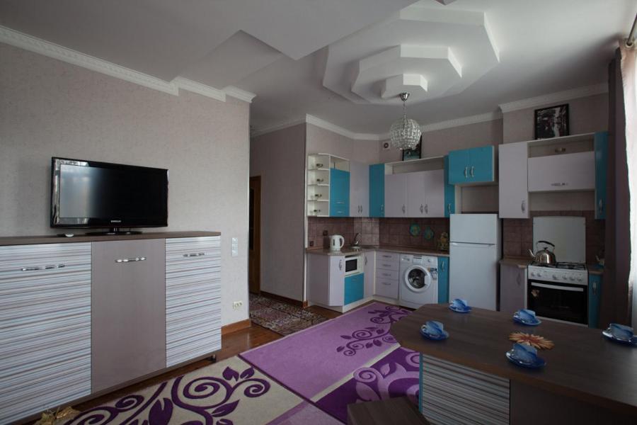 Apartments On Mustafa Ozturk Almaty Esterno foto